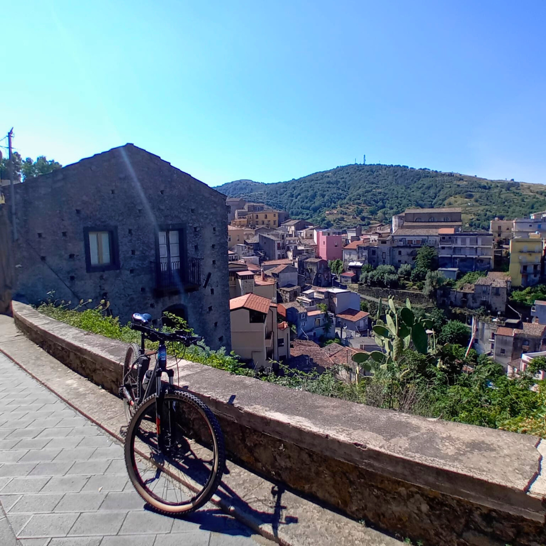 Tour Etna Nord (3 giorni) – Castiglione, Taormina, Bronte e Calici sotto le stelle
